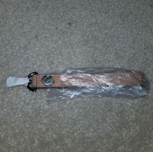 Thirty one Wristlet Strap Caramel Charm Pebble